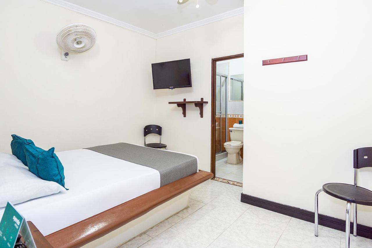 Ayenda Bugatier Hotel Cali Ngoại thất bức ảnh