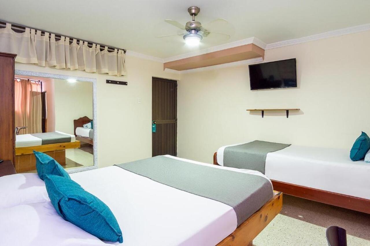 Ayenda Bugatier Hotel Cali Ngoại thất bức ảnh